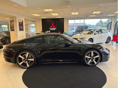 Used 2020 Porsche 911 Carrera image 4