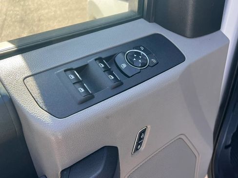 Used 2017 Ford F250 XL w/ Power Equipment Group AWD/4WD image 13