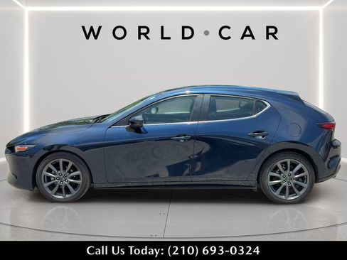 Used 2019 MAZDA MAZDA3 Hatchback FWD image 7
