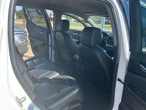 Used 2018 GMC Acadia SLT image 17