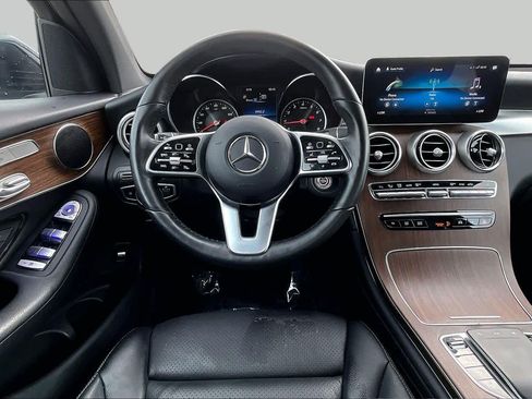 Used 2022 Mercedes-Benz GLC 300 4MATIC w/ Premium Package Lite image 6