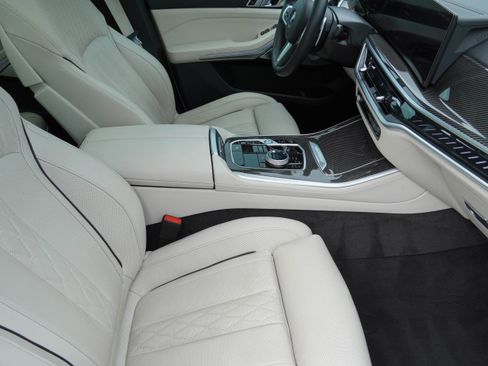 Certified 2025 BMW X5 M60i AWD/4WD image 13