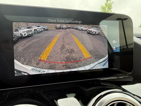 Used 2022 Mercedes-Benz GLA 250 4MATIC image 36