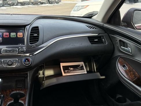 Used 2014 Chevrolet Impala LT image 23