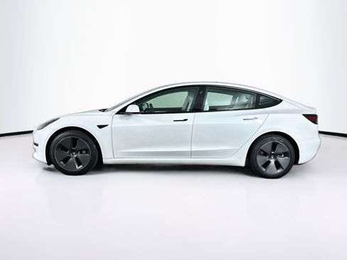 Used 2023 Tesla Model 3 Standard Range RWD image 4
