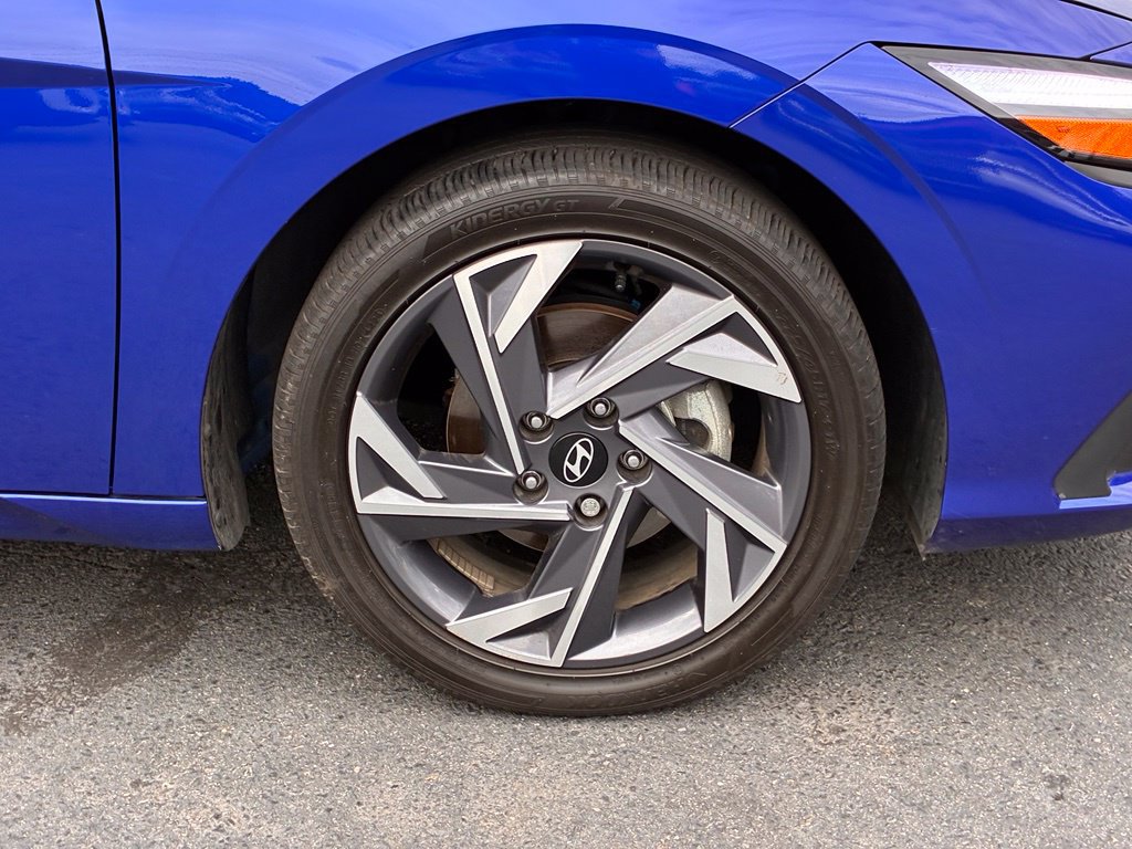 Certified 2025 Hyundai Elantra SEL FWD image 48