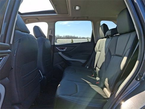 Used 2023 Subaru Forester Limited image 11