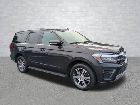 Certified 2024 Ford Expedition Limited RWD image 2
