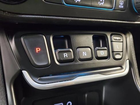 Used 2019 GMC Terrain SLE w/ Black Edition image 23