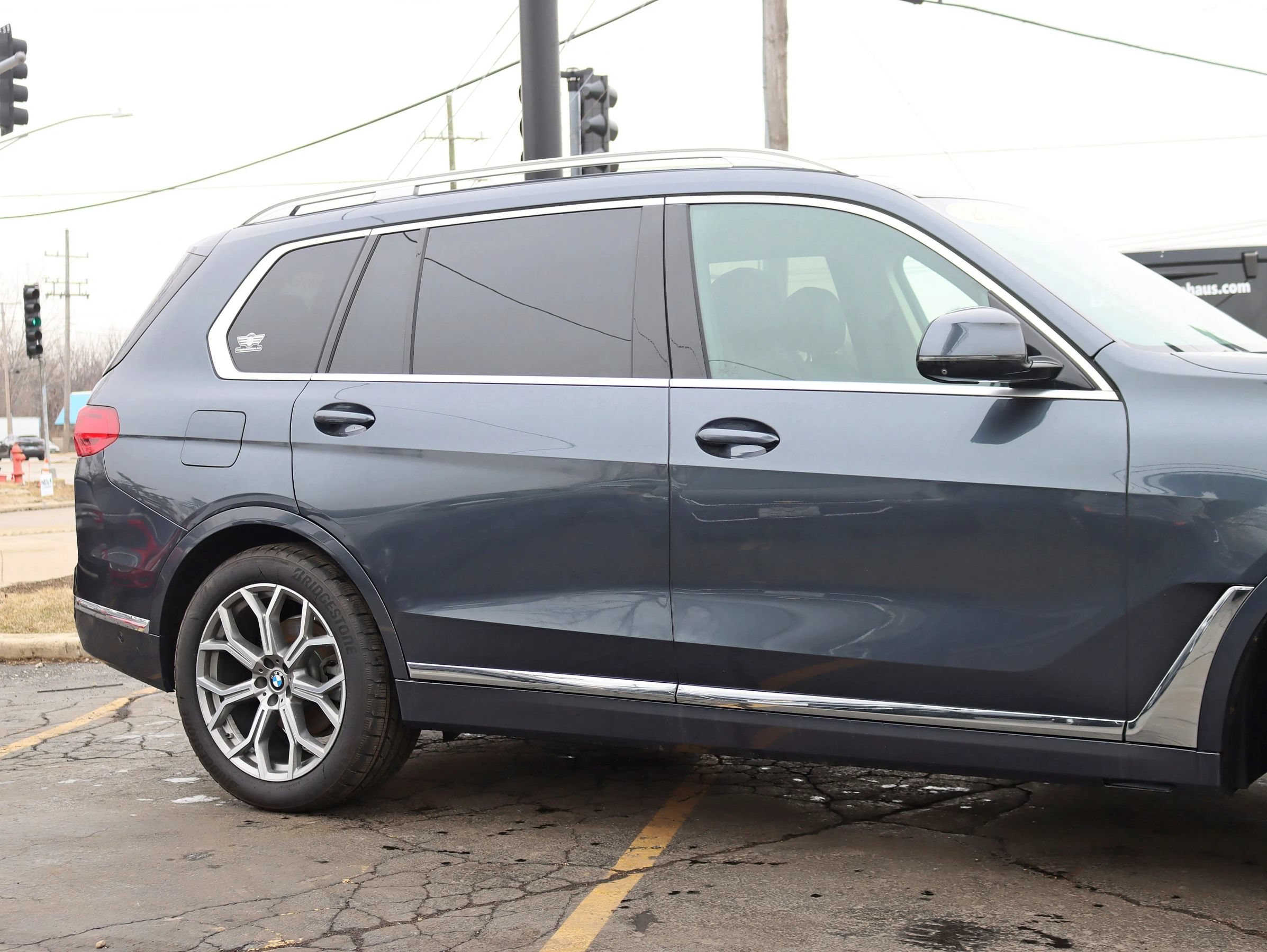 Used 2020 BMW X7 xDrive40i w/ Premium Package AWD/4WD image 5