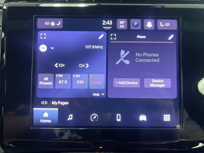 Used 2025 Jeep Grand Cherokee Altitude AWD/4WD image 27