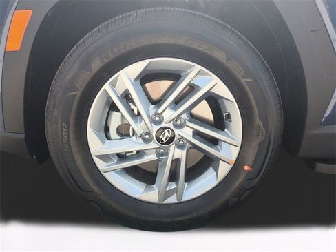 New 2026 Hyundai Tucson SE image 11