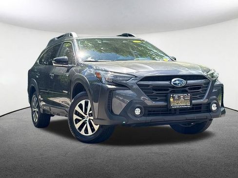 Certified 2025 Subaru Outback Premium AWD/4WD image 3