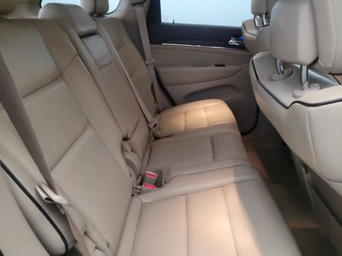 Used 2019 Jeep Grand Cherokee Overland image 19