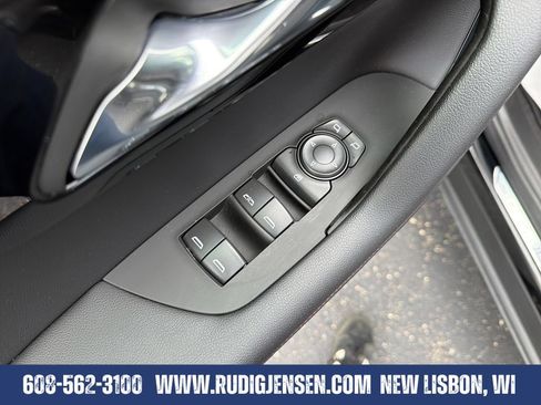 Used 2025 Chevrolet Blazer RS AWD/4WD image 11