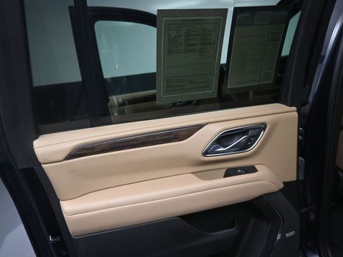 Certified 2023 Chevrolet Suburban Premier image 16