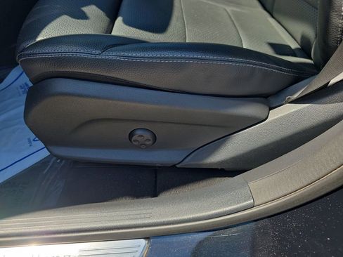 Used 2022 Mercedes-Benz GLC 300 image 13