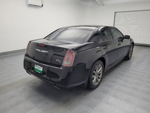 Used 2014 Chrysler 300 S w/ Luxury Group AWD/4WD image 9
