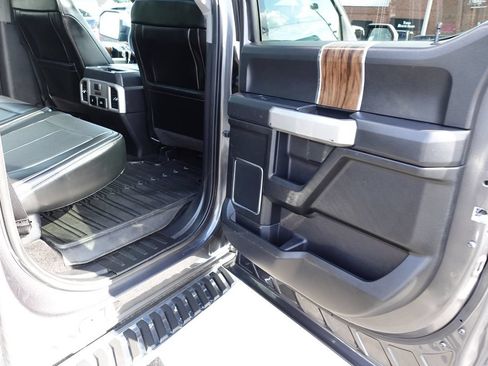Used 2018 Ford F150 Lariat w/ Equipment Group 502A Luxury AWD/4WD image 30