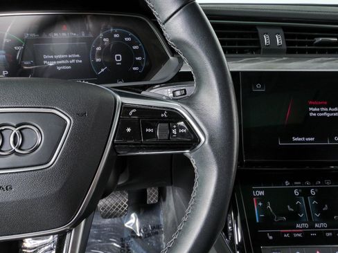 Used 2022 Audi e-tron Premium w/ Convenience Plus Package AWD/4WD image 23