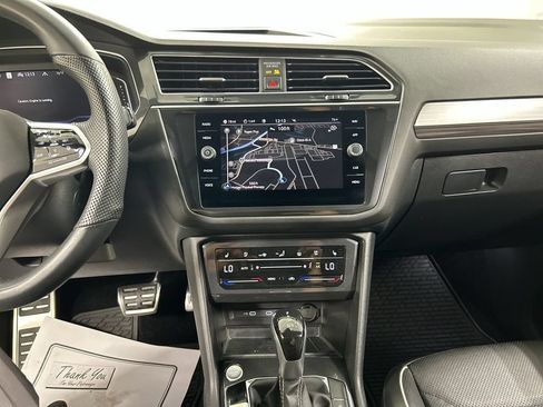 Certified 2023 Volkswagen Tiguan SEL R-Line AWD/4WD image 19