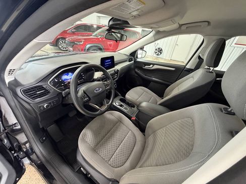 Used 2021 Ford Escape SE AWD/4WD image 9