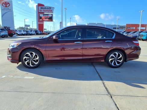 Used 2016 Honda Accord EX image 8