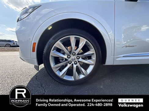 Used 2023 Buick Envision Avenir AWD/4WD image 10