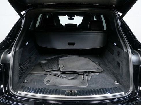 Certified 2021 Porsche Cayenne Turbo S image 30