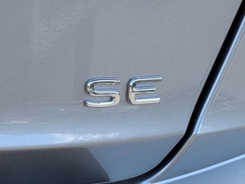 New 2026 Volkswagen Jetta SE FWD image 13