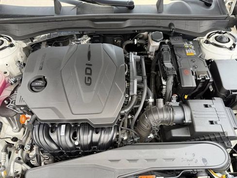 Used 2025 Hyundai Sonata SEL FWD image 35