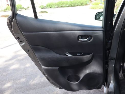 Used 2015 Nissan Leaf SV w/ LED & Quick Charge Package image 24