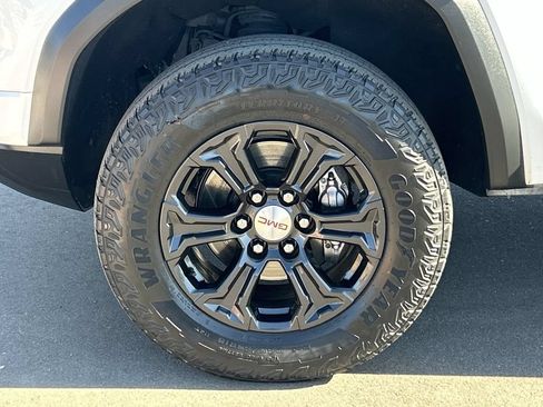Used 2023 GMC Canyon Elevation w/ Trailering Package AWD/4WD image 32