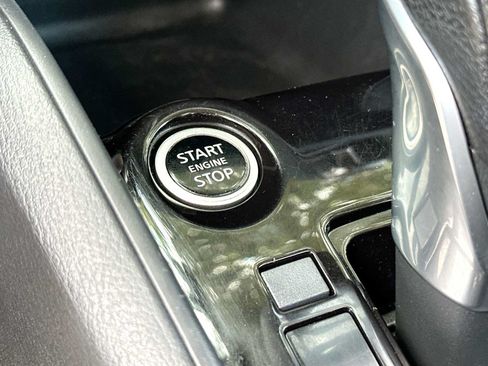 Used 2022 Nissan Kicks S FWD image 28