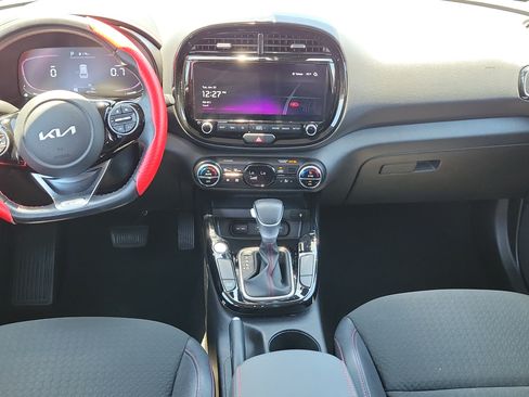Used 2023 Kia Soul GT-Line FWD image 16