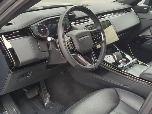 Used 2025 Land Rover Range Rover Sport SE image 10