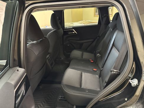 Used 2026 Mitsubishi Outlander ES FWD image 8