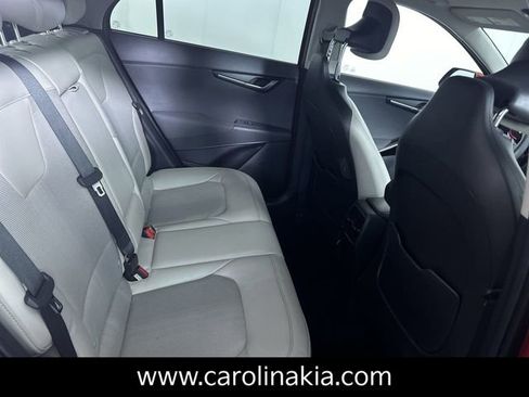 New 2023 Kia Niro EX Touring image 26