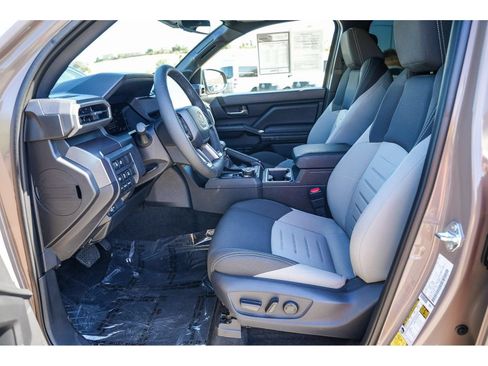 Used 2026 Toyota Tacoma TRD Off-Road w/ TRD Off Road Upgrade Package AWD/4WD image 17