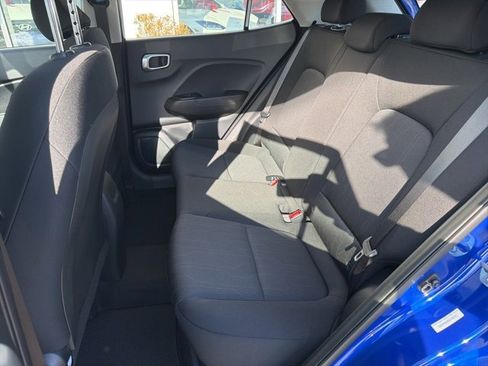 Used 2025 Hyundai Venue SE image 31