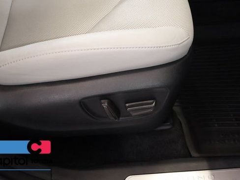 Certified 2025 Toyota Grand Highlander AWD image 27