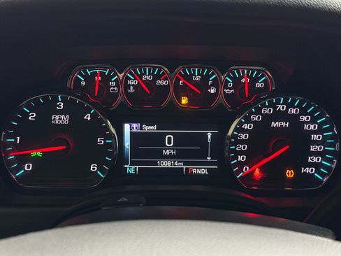 Used 2020 Chevrolet Tahoe LS w/ Enhanced Driver Alert Package image 22