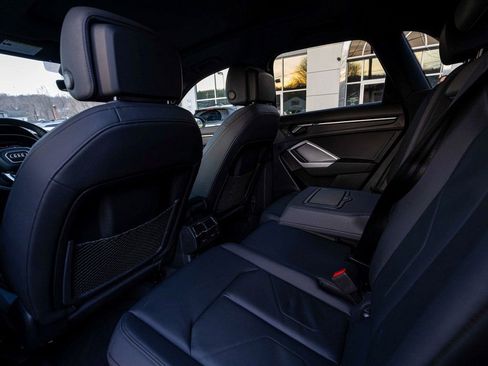 Used 2025 Audi Q3 2.0T Premium image 28