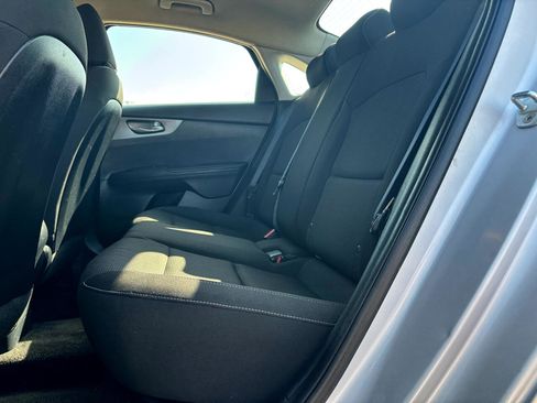 Used 2021 Kia Forte LXS image 11