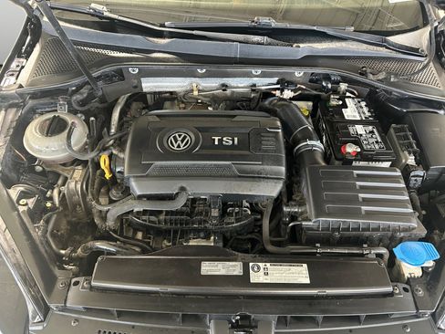 Used 2015 Volkswagen GTI S FWD image 23