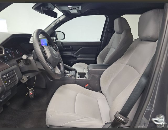 Used 2024 Toyota Tacoma SR5 AWD/4WD image 6