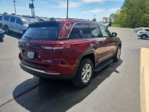Used 2024 Jeep Grand Cherokee Limited AWD/4WD image 4