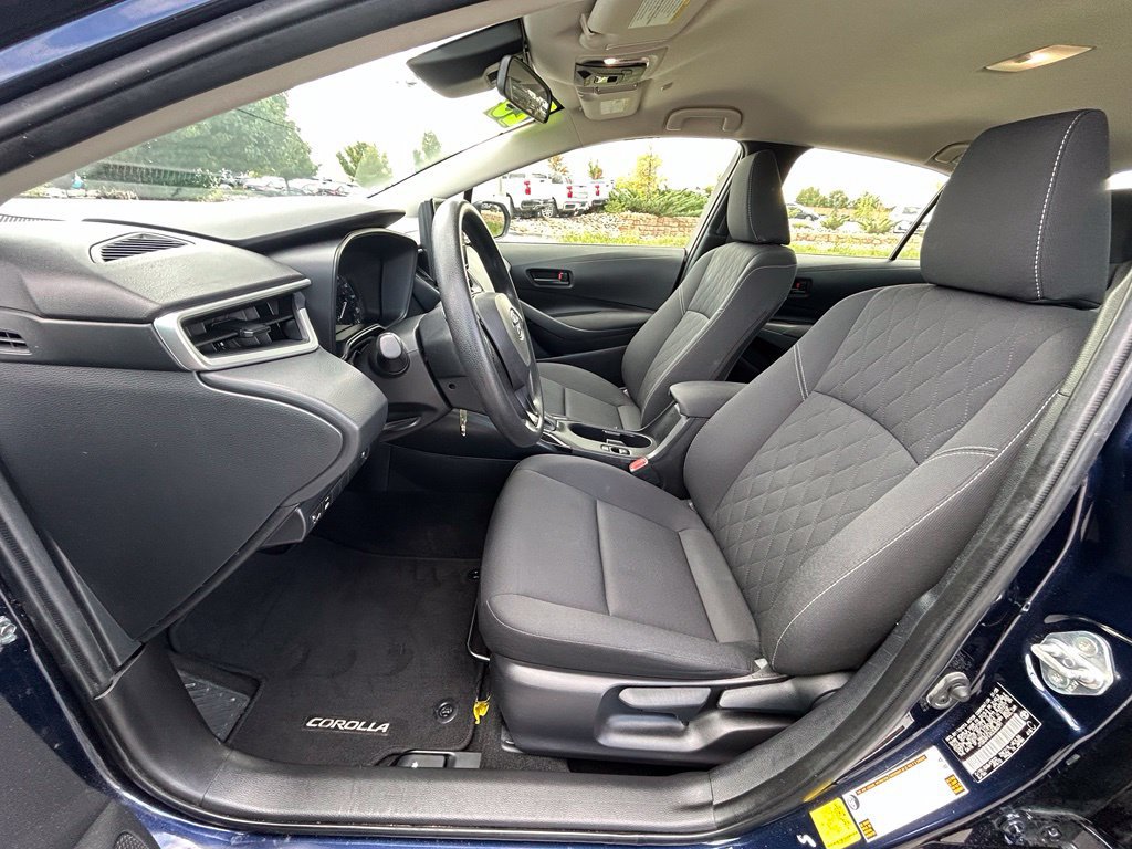 Used 2025 Toyota Corolla LE w/ Carpet Mat Package (TMS) FWD image 12