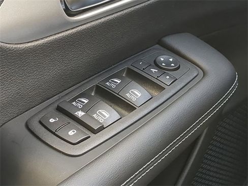 New 2026 Chrysler Pacifica Limited w/ S Appearance Package image 32