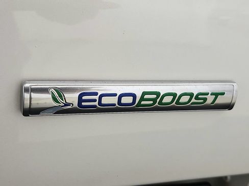 Used 2019 Ford F150 Lariat w/ Equipment Group 502A Luxury AWD/4WD image 31